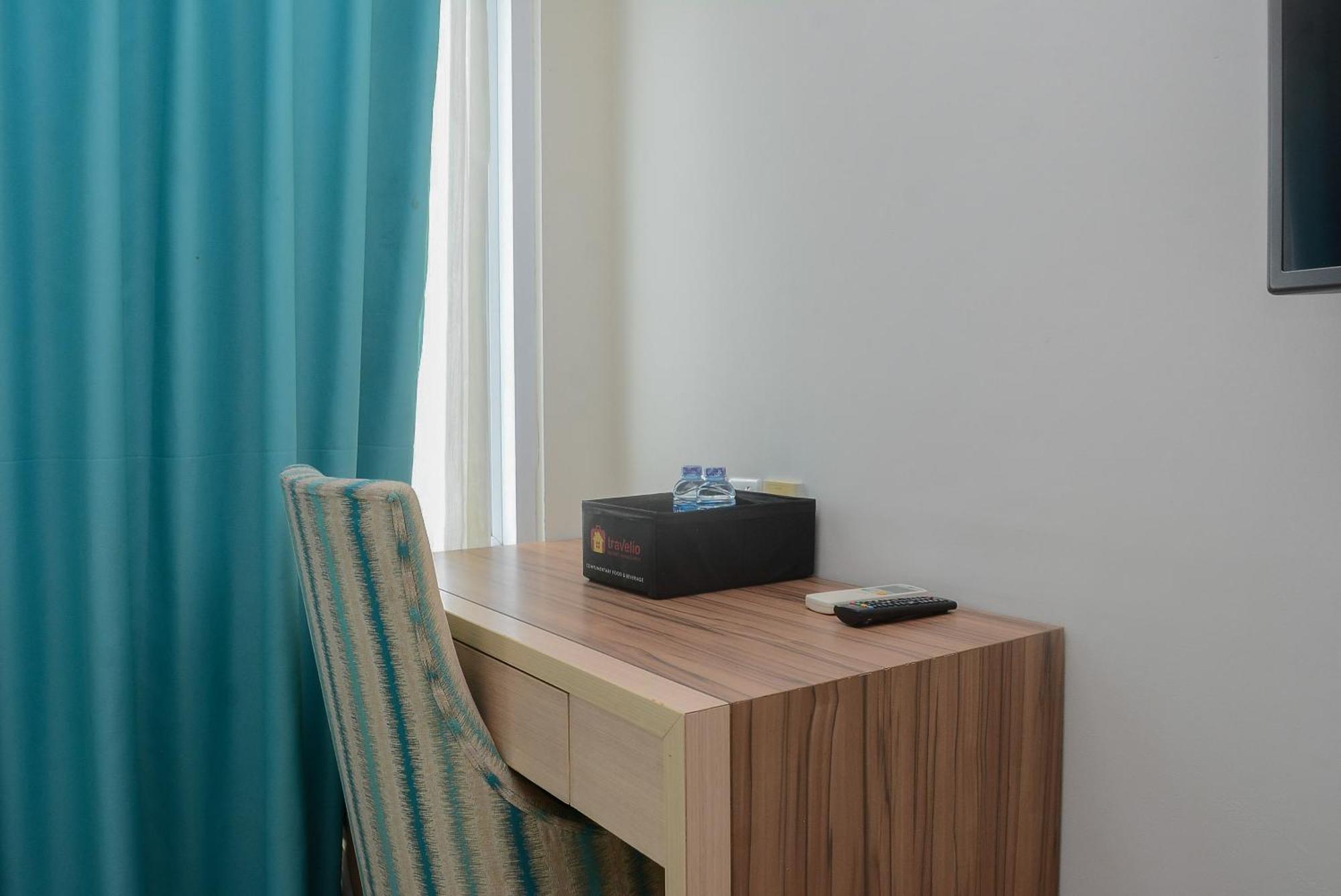 Apartemen Cozy And Choice At Icon By Travelio
